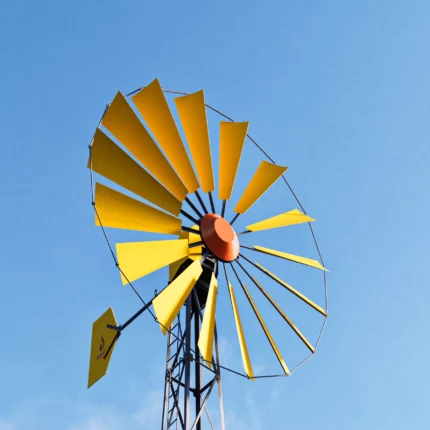 Soyut WindMill 6 Rüzgar Su Pompası